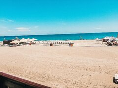 ☀️ Vara asta te asteptam la Complex Poienita din Costinesti! 🌊🍹